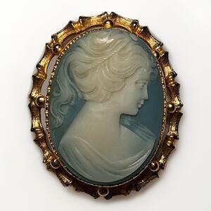 Vintage Cameo Brooch Gold Tone Oval Portrait Pin 2” Classic Estate Style